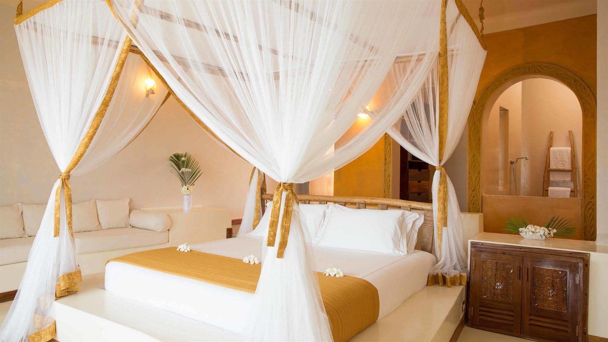 Gold Zanzibar Beach House & Spa Кендва Екстер'єр фото